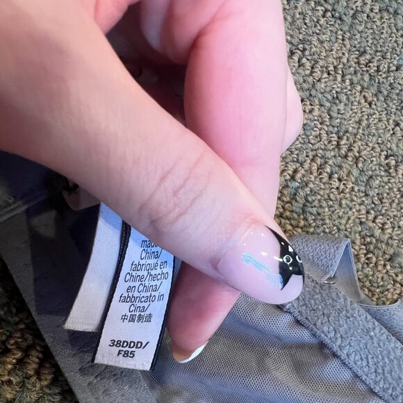 Victoria's Secret Dream Angels Grey Bra - Picture 4 of 6